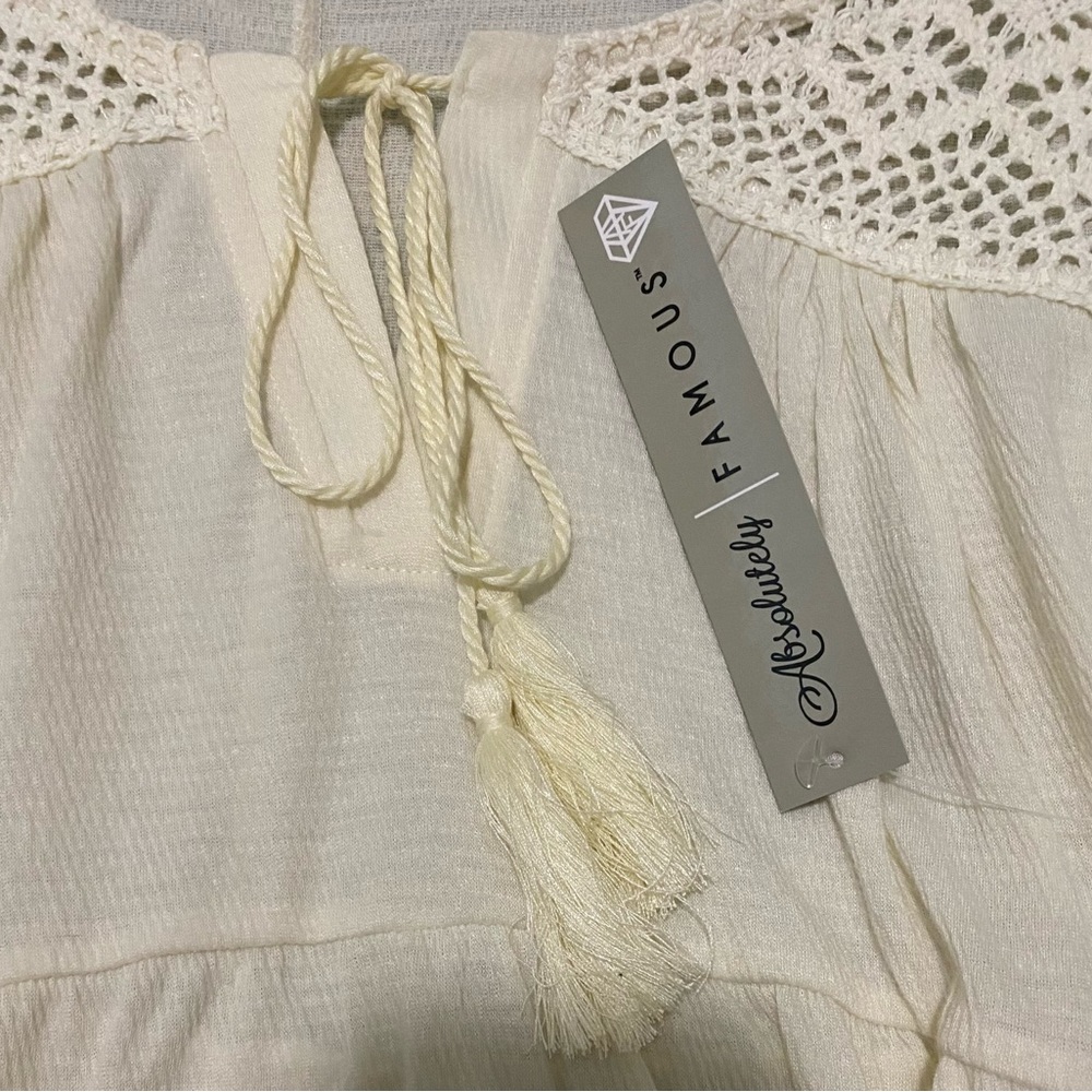 Almost Famous Fall White Ruffled Blouse - Picture 3 of 4